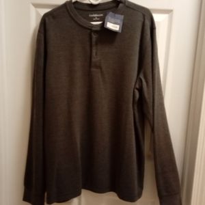 Croft & Barrow men's poly cotton grey Henley top. Large. New.